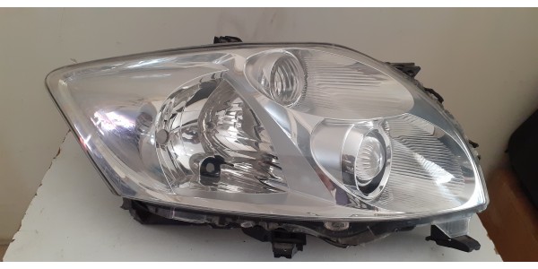 TOYOTA AURİS SAĞ (07/10) HALOJEN MERCEKLİ